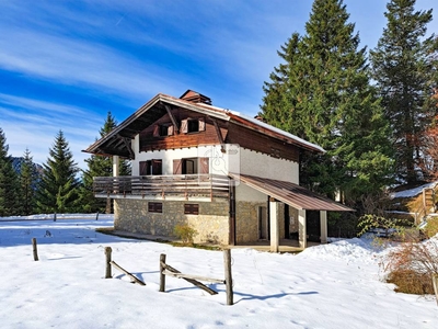 Villa in vendita a Ledro località Tremalzo