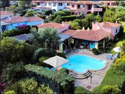 Villa in vendita a Loiri Porto San Paolo via Monte Contros
