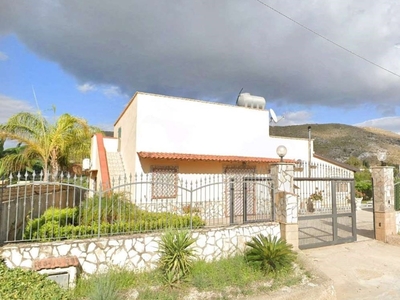 Villa in vendita a Montallegro bovo Marina