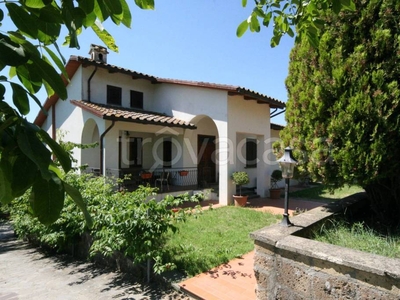 Villa in vendita a Monteleone d'Orvieto via Sandro Pertini