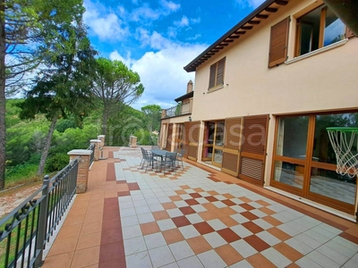 Villa in vendita a Nocera Umbra vocabolo Largnano