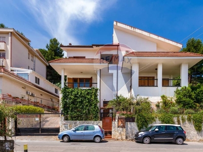 Villa in vendita a Palermo via Ruffo Di Calabria, 61