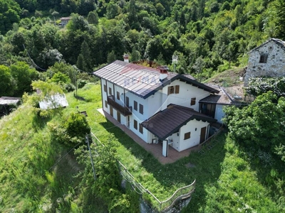 Villa in vendita a Pedavena via Belvedere