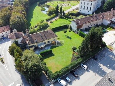 Villa in vendita a Pedavena via Trento