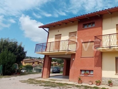 Villa in vendita a Perugia strada Colle Umberto i-ponte Nese
