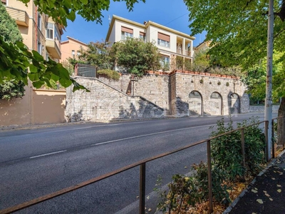 Villa in vendita a Perugia via Fratelli Pellas