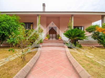 Villa in vendita a Porto Torres via degli ulivi