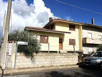 Villa in vendita a San Vero Milis via Gramsci, 14