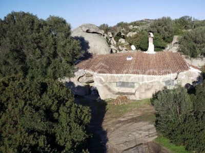 Villa in vendita a Tempio Pausania sp70