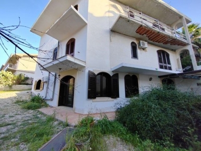 Villa in vendita ad Avola via Antonio Vella 22