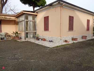 Villa in Vendita in a Rimini