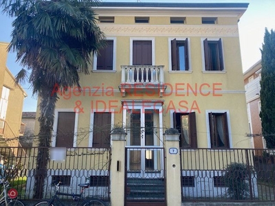 Villa in Vendita in Via Monte Nero a Padova
