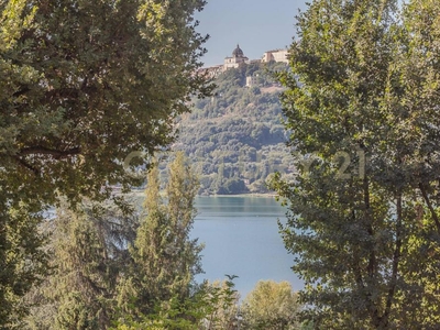 villa indipendente in vendita a Castel Gandolfo