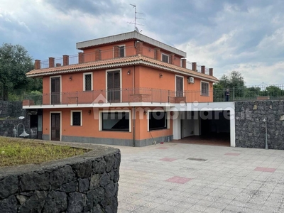 Villa unifamiliare, buono stato, 400 m², San Cosmo, Corso Italia, Piazza Dante, Acireale