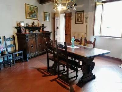 Appartamento in vendita a Greve In Chianti Firenze Centro