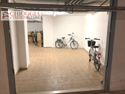 magazzino-laboratorio in vendita a Chioggia