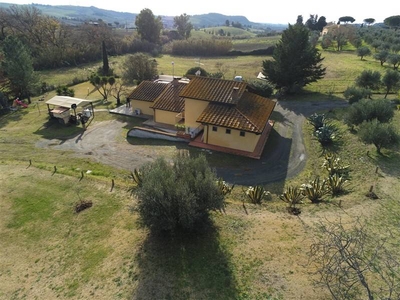 Villa in vendita a Castellina Marittima Pisa