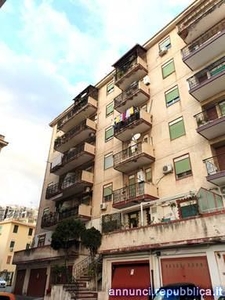 Appartamenti Messina viale regina elena 87 cucina: Abitabile,