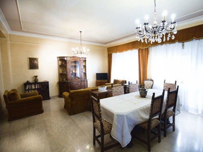 Appartamento di 115 mq in affitto - Roma