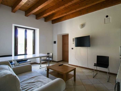 Appartamento in Affitto ad Laino - 450 Euro