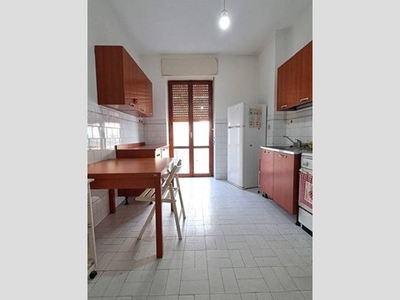 Appartamento in Vendita a Sassari, zona Monserrato, 165'000€, 150 m²