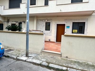 Appartamento in Via Estramurale, Snc, Montemesola (TA)