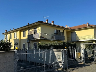 Appartamento in Via Mirabelli, 27, Mortara (PV)