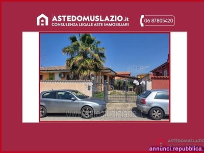 Appartamento in villino bifamiliare all'asta ubicato