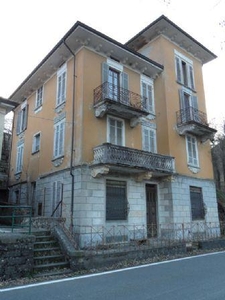 Casa indipendente in vendita a Tornolo