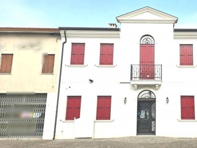 Palazzo - Stabile in Vendita a Borgo Veneto Megliadino San Fidenzio - Centro