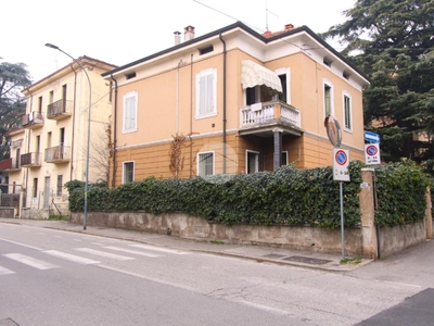 Quadrilocale in vendita a Verona, Biondella