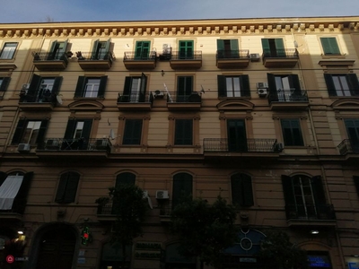Stanza in Affitto in Corso Garibaldi a Napoli