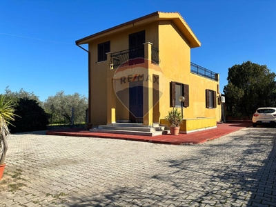 Villa a schiera in vendita a Carini
