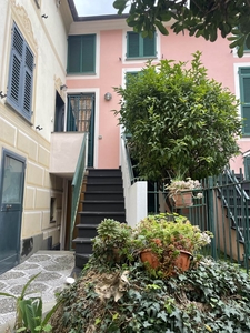 Villa a schiera in Via Antica Romana Occidentale 272 a Sestri Levante