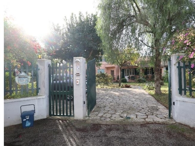 Villa in vendita a Taranto, Frazione San Vito, Via Gambero 5