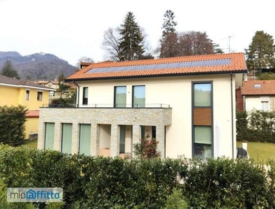 Villa arredata con terrazzo Varese