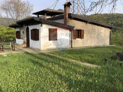 Villa in vendita a Agnosine - Zona: Binzago