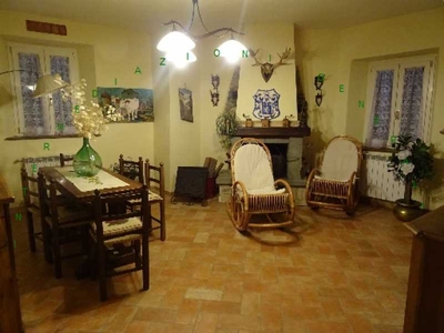 Villa in Vendita ad Barberino di Mugello - 185000 Euro