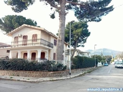 Ville, villette, terratetti Palermo Mondello - Partanna - Addaura Via Giuseppe Catinella 30