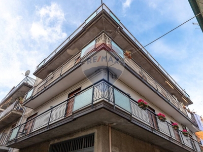 Appartamento in vendita a Paternò via reggio, 3