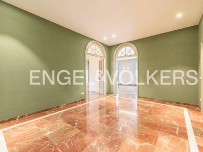 Appartamento di prestigio in affitto Lungarno Amerigo Vespucci, 60, Firenze, Toscana