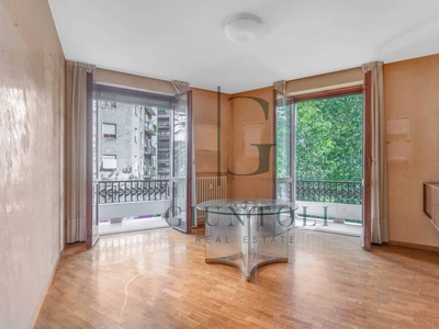 Prestigioso appartamento di 90 m² in vendita Via Giovanni Battista Morgagni, 39, Milano, Lombardia