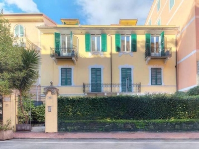 Prestigioso appartamento di 170 m² in vendita Via Maria Maragliano, Santa Margherita Ligure, Genova, Liguria