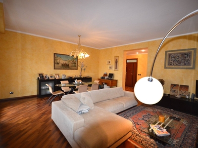 Appartamento in vendita a Arezzo Via Xxv Aprile