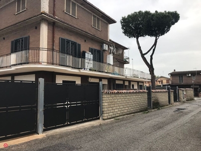 Appartamento in Vendita in Via del Casale Ferranti a Roma