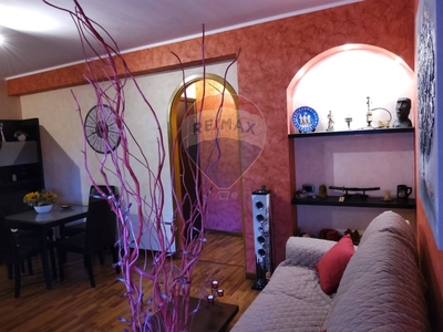 Appartamento in Via Armando Diaz, Catania, 5 locali, 2 bagni, 150 m²