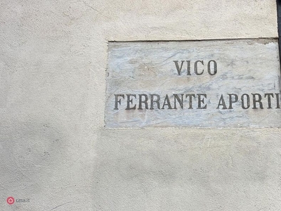 Capannone in Vendita in Vico Ferrante Aporti 9 a Genova
