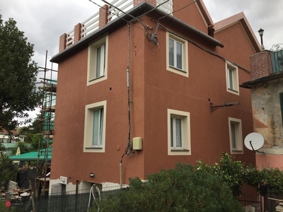 Casa Bi/Trifamiliare in Vendita in Via Fontanegli 3 a Genova