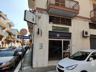Negozio/Locale commerciale in Vendita in Via A. Gramsci 90 a Mola di Bari