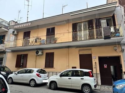 Palazzo in Vendita in Via dei Melangolari 12 a Napoli